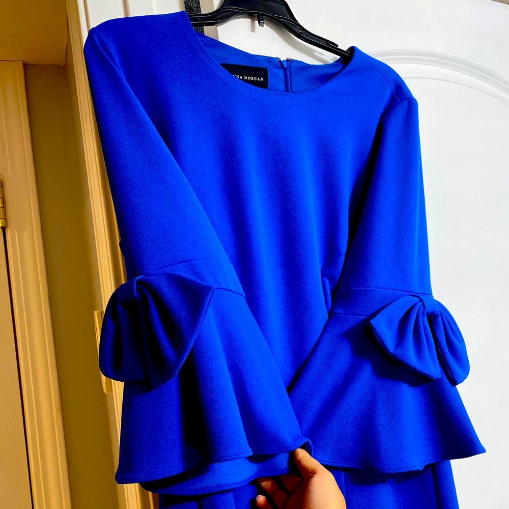 BRAND NEW Donna Morgan elegant blue Midi dress